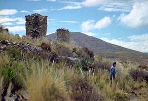 Kalahuta Towers (C)1998 Vic Winter/Jennifer Dudley- ICSTARS Astronomy